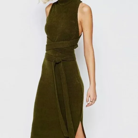 Lavish Alice Green Ribbed Midi Dress Mock Neck Sleeveless Styled Multiple Way - Picture 5 of 7